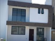 Casa Nueva en venta en Fraccionamiento Esmeralda 4.San...