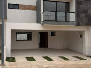 CASA NUEVA EN VENTA EN FRACCIONAMIENTO LA FINCA, XALAPA