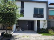 Casa nueva en venta en fraccionamiento Solares Zapopan