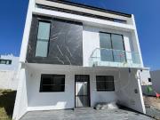 CASA NUEVA EN VENTA EN LA CIMA DE ZAPOPAN