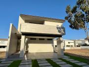 CASA EN VENTA EN LA PRIMAVERA DE OPORTUNIDAD