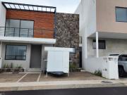 CASA NUEVA EN VENTA EN LOMAS DE JURIQUILLA, 3 HAB CON BAÑO CASA NUEVA EN VENTA EN LOMAS DE JURIQUILLA, 3 HAB CON BAÑO