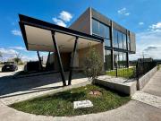 Casa nueva en Venta en Lomas del Campanario Norte al...