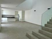 Casa Nueva en Venta en Loretta Al Norponiente de...