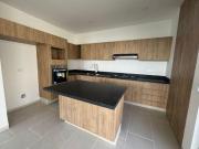 Casa Nueva en Venta en Los Robles Zapopan