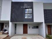 CASA NUEVA EN VENTA EN JARDIN DE LAS VICTORIAS,...