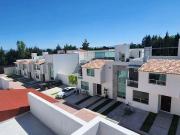 CASA NUEVA EN VENTA EN PRIVADA DE POCAS CASAS EN ZONA...