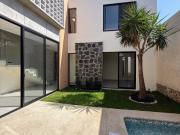 Casa nueva en venta en privada en Lomas de Cortés,...