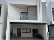 Casa Nueva en Venta en Privada Residencial Acanto, Culiacán