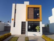 Casa nueva en Venta en Privada Rinconada La Viña en...