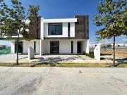 CASA NUEVA EN VENTA EN RINCONADA SANTA FE II CERCA DEL...