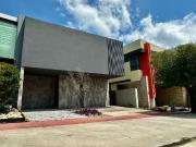 Casa Nueva en venta en Solares 7, lujo total! 3 Rec más...