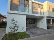 CASA NUEVA EN VENTA EN SOLARES