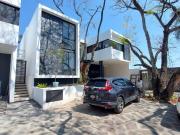 CASA NUEVA EN VENTA ESTILO CONTEMPORÁNEO