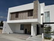 CASA NUEVA EN VENTA EN SAN ANGELO AL NORPONIENTE DE...