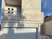 Casa Nueva en Venta fracc. Lomas Universidad $5,400,000