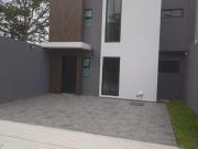 CASA NUEVA EN VENTA FRACCIONAMIENTO SAUCO RIA. EMILIANO...