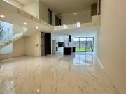Casa nueva en venta La campiña en zona norte de León...