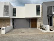 Casa Nueva en Lomalta Tres Marías: 3 Suites y Amplio...