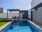 CASA NUEVA EN VENTA MODERNA CON VIGILANCIA ALBERCA JARDIN