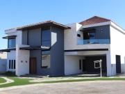 Casa NUEVA en Renta, San Pedro 2