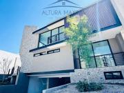 Casa Nueva en Venta Puerta del Bosque Andares Zapopan