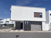 CASA NUEVA EN VENTA SAN ISIDRO JURIQUILLA