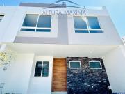 Casa Nueva en Venta Solares Soare II Zona Real Zapopan