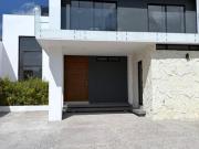 Casa nueva en venta ubicada en Gran Jardín parte baja