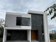 CASA NUEVA EN VENTA UBICADA EN PARQUE VIENA, LOMAS DE...