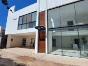 Casa nueva en venta Zona Dorada