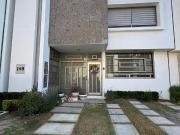 Casa nueva en Zona Plateada, Pachuca. Vive en zona...