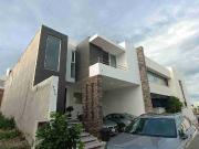 Casa nueva equipada con gimnasio 3 recámaras