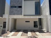 CASA NUEVA FRACC. ALCAZARES, ZONA CANTERA