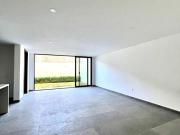 Casa nueva frente a parque en zona bosques de Santa...