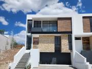 Casa nueva, LomAlta Tres Marías. 3 habitaciones, 3 baños