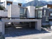 CASA NUEVA PARA ESTRENAR EN VENTA SIERRA ALTA $21,000,000