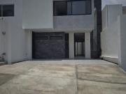 Casa NUEVA preciosa en Barranca del Refugio Casa NUEVA preciosa en Barranca del Refugio