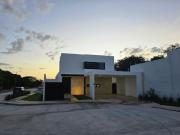 Casa nueva privada Aminadah Temozon Norte, a 20 minutos...