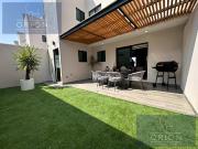 Casa nueva venta estudio roof garden cerca El Refugio...