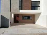 CASA NUEVA VENTA FRACCIONAMIENTO LOMAS DEL DORADO