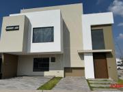 Casa Nueva Venta Precio Preventa en Esquina Coto Frente...