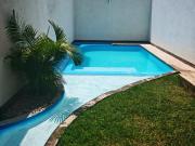 Casa nueva y moderna con alberca calefacción