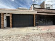 Casa o oficinas en renta en Colinas de Cimatario, Queretaro