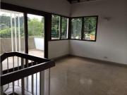 Casa Oficina en La Aguacatala