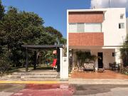 Casa Okume 3 recs. en Los Olivos, esquina, patio techado...