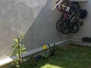 Casa Padrão, 3 quartos, sendo 1 suíte. Sala ampla com 2...