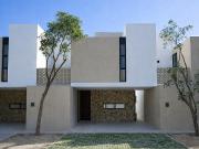 Casa Palermo en Renta, Temozón Norte, Sobre Avenida