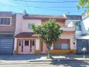 CASA PARA 2 FAMILIAS EN 2 PLANTAS C/GARAGE, 3 DORM CASA PARA 2 FAMILIAS EN 2 PLANTAS C/GARAGE, 3 DORM