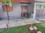 Casa con Departamento en venta en Quilmes Oeste